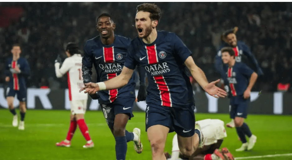 她始终相信 她始终相信