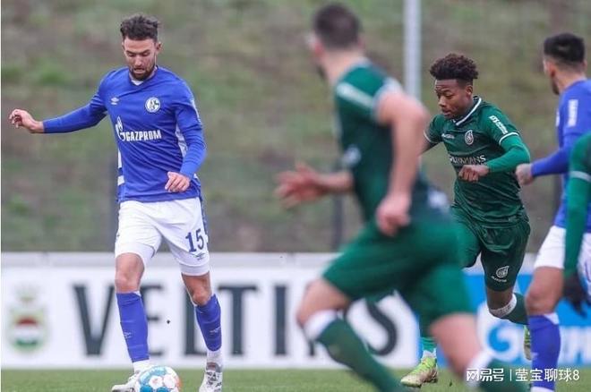 而太阳队在 而太阳队在